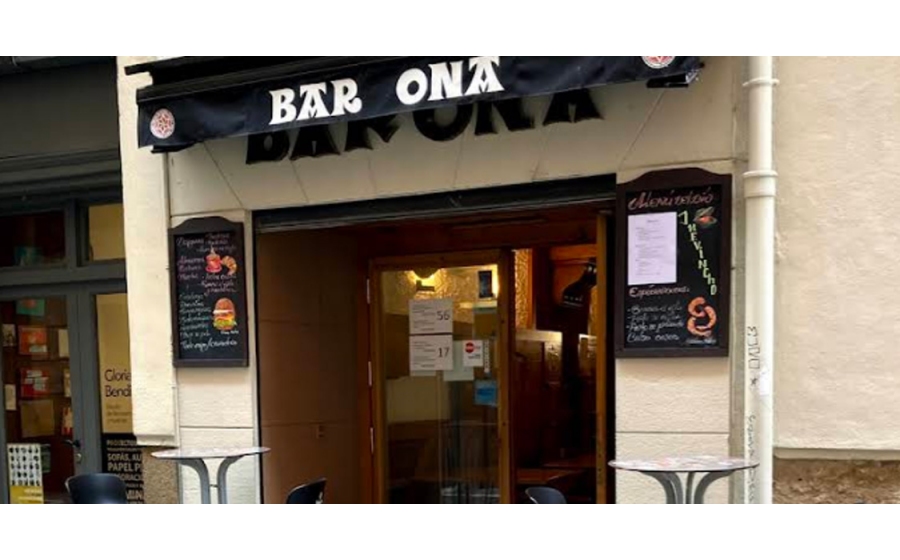 Ona